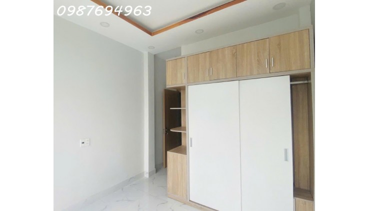 Q4 ĐOÀN VĂN BƠ NHÀ MỚI VÀO Ở NGAY GẦN CHỢ GẦN TRƯỜNG ĐẠI HỌC 4.xT